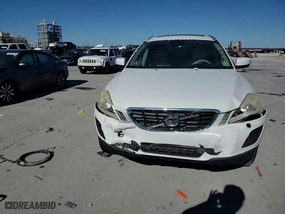 2013 Volvo XC60 3.2L with VIN YV4952DL7D2385542, listed as a Copart auction lot 46813035 with 0 mi miles and Salvage Title. Bid and sale history available at carsss.com. Image 12.