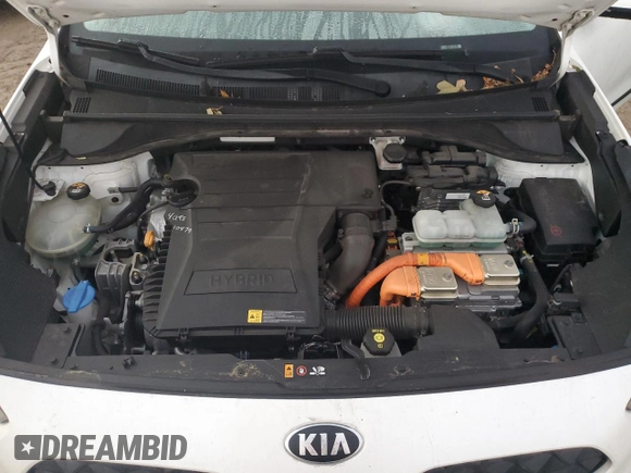 2020 Kia Niro LX with VIN KNDCB3LC0L5399563, listed as a Copart auction lot 77760024 with 84,404 mi miles and Non Repairable. Bid and sale history available at carsss.com. Image 12.