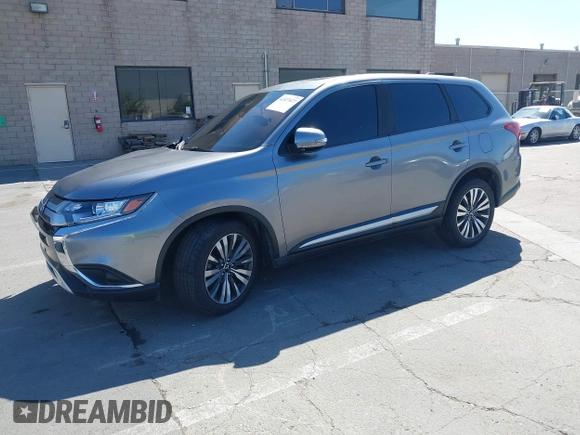 2020 Mitsubishi Outlander SE с VIN JA4AD3A35LZ048784, выставлен на аукционе IAAI как лот 42327627 с пробегом 42 516 миль миль и . История ставок и продаж доступна на DreamBid. Изображение 18.