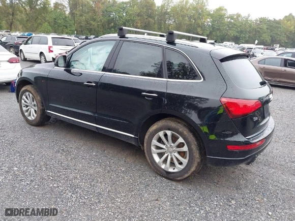 2016 Audi Q5 Premium with VIN WA1C2AFP9GA048614, listed as a IAAI auction lot 40426790 with 103,918 mi miles. Bid and sale history available at carsss.com. Image 3.
