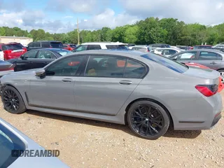 2020 BMW 7 Series 740i z VIN WBA7T2C0XLGF96842, wystawiony jako IAAI lot #42230866 z przebiegiem 60 664 mil mil oraz . Historia ofert i sprzedaży dostępna na DreamBid. Obrazek 15.