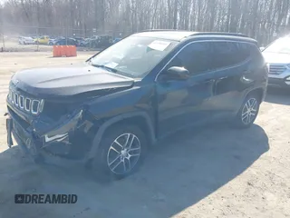 2018 Jeep Compass Altitude with VIN 3C4NJDBB2JT418914, listed as a IAAI auction lot 41759891 with 137,643 mi miles and . Bid and sale history available at carsss.com. Image 21.
