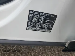 2023 Volkswagen Atlas SE z VIN 1V2HE2CA5PC204949, wystawiony jako Copart lot #59323505 z przebiegiem 17 689 mil mil oraz Szkoda całkowita • Salvage title. Historia ofert i sprzedaży dostępna na DreamBid. Obrazek 13.