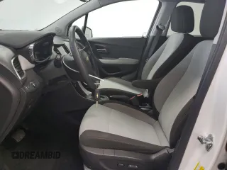 2022 Chevrolet Trax LS with VIN KL7CJNSM9NB512209, listed as a Copart auction lot 52256345 with 60,571 mi miles and Clean Title. Bid and sale history available at carsss.com. Image 7.
