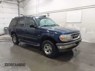1997 Ford Explorer XLT z VIN 1FMDU35P6VUA33724, wystawiony jako IAAI lot #41843164 z przebiegiem 226 234 mil mil oraz . Historia ofert i sprzedaży dostępna na DreamBid. Obrazek 1.