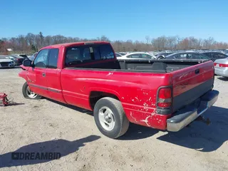 2001 Dodge 1500 z VIN 3B7HC13YX1G238646, wystawiony jako IAAI lot #41910125 z przebiegiem 204 265 mil mil oraz . Historia ofert i sprzedaży dostępna na DreamBid. Obrazek 3.