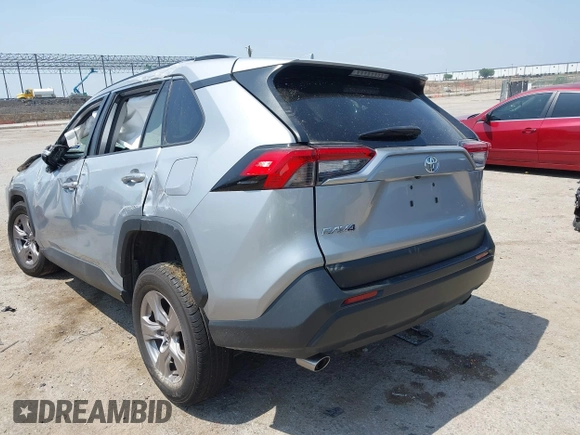 2022 Toyota RAV4 XLE with VIN 2T3P1RFV5NW260495, listed as a IAAI auction lot 42321407 with 69,538 mi miles and . Bid and sale history available at DreamBid. Image 3.