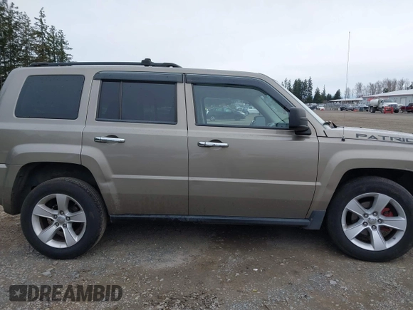 2008 Jeep Patriot Sport with VIN 1J8FF28W88D748313, listed as a IAAI auction lot 41837705 with 159,640 mi miles and . Bid and sale history available at carsss.com. Image 13.
