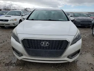 2017 Hyundai Sonata SE with VIN KMHE24L17HA050925, listed as a Copart auction lot 47702575 with 229,117 mi miles and Clean Title. Bid and sale history available at carsss.com. Image 5.