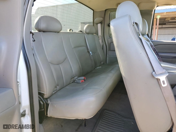 2006 Chevrolet Silverado 3500 SRW LT3 with VIN 1GCHK39DX6E139696, listed as a Copart auction lot 83018804 with 184,242 mi miles and Salvage Title. Bid and sale history available at carsss.com. Image 10.