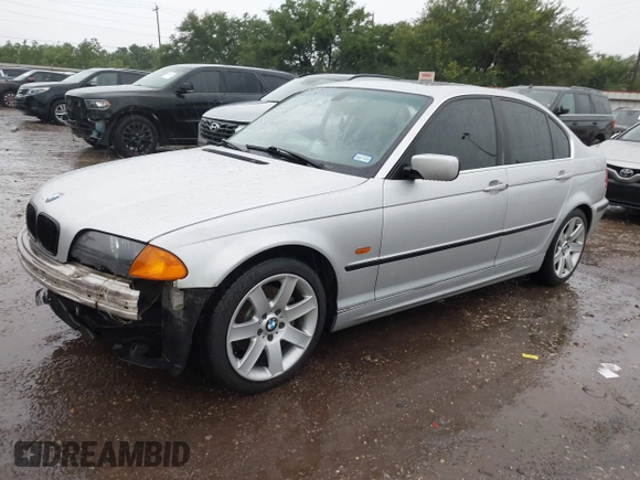 2000 BMW 3 Series 328i with VIN WBAAM533XYEJ40578, listed as a IAAI auction lot 42497924 with Not provided miles and . Bid and sale history available at DreamBid. Image 18.