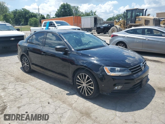 2015 Volkswagen Jetta SE with VIN 3VWD17AJ9FM415562, listed as a Copart auction lot 58252664 with 120,280 mi miles and Salvage title. Bid and sale history available at DreamBid. Image 4.