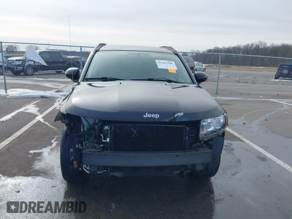 2016 Jeep Compass Latitude with VIN 1C4NJCEA5GD803959, listed as a IAAI auction lot 41443900 with 97,916 mi miles and . Bid and sale history available at DreamBid. Image 6.