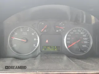 2005 Ford Five Hundred SEL with VIN 1FAFP24195G163447, listed as a Copart auction lot 81082594 with 257,955 mi miles and Salvage Title. Bid and sale history available at carsss.com. Image 9.