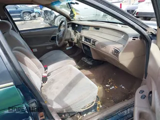 1995 Mercury Sable GS z VIN 1MELM50U8SA632936, wystawiony jako IAAI lot #41695182 z przebiegiem 124 194 mil mil oraz . Historia ofert i sprzedaży dostępna na DreamBid. Obrazek 5.