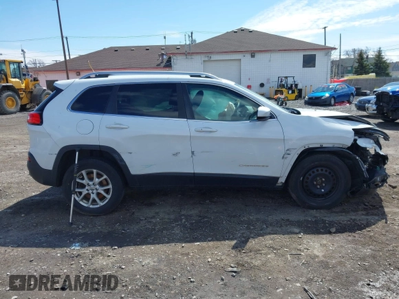 2014 Jeep Cherokee Latitude with VIN 1C4PJMCS8EW192482, listed as a IAAI auction lot 41994546 with 116,839 mi miles and . Bid and sale history available at carsss.com. Image 13.