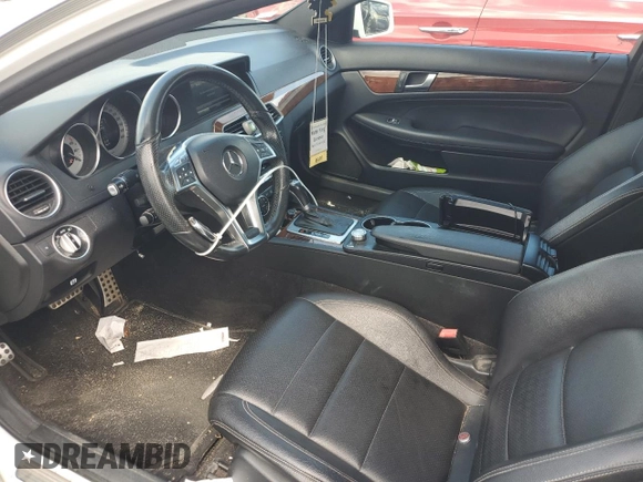 2015 Mercedes-Benz C 250 with VIN WDDGJ4HB0FG389236, listed as a Copart auction lot 58976105 with 93,291 mi miles and Salvage title. Bid and sale history available at DreamBid. Image 7.