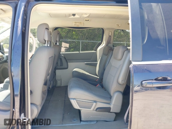 2010 Chrysler Town & Country Touring with VIN 2A4RR5D10AR282784, listed as a IAAI auction lot 42231696 with 173,049 mi miles and . Bid and sale history available at DreamBid. Image 8.