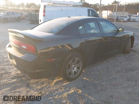 2013 Dodge Charger RT with VIN 2C3CDXCT4DH696609, listed as a IAAI auction lot 40979934 with 118,148 mi miles. Bid and sale history available at carsss.com. Image 4.