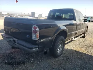 2024 Ford F-250 XL with VIN 1FTNX20F22ED34621, listed as a Copart auction lot 62929955 with 402,527 mi miles and Clean title. Bid and sale history available at DreamBid. Image 3.
