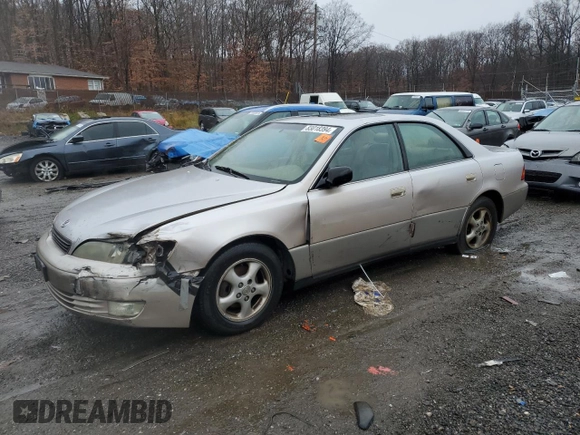 1999 Lexus ES 300 Luxury Sport Sdn with VIN JT8BF28GXX5067205, listed as a Copart auction lot 83018394 with 170,573 mi miles and Salvage Title. Bid and sale history available at carsss.com. Image 1.