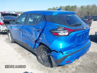 2023 Nissan Kicks S with VIN 3N1CP5BV4PL559498, listed as a IAAI auction lot 41669632 with 32,699 mi miles. Bid and sale history available at carsss.com. Image 3.