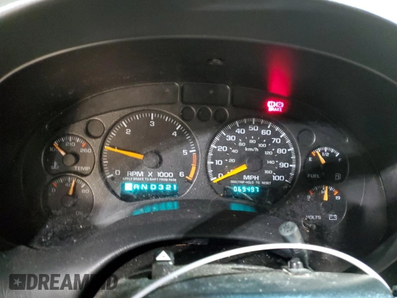 2000 Chevrolet Blazer LS z VIN 1GNCT18W9YK188091, wystawiony jako Copart lot #78592844 z przebiegiem 69 497 mil mil oraz Szkoda całkowita • Salvage title. Historia ofert i sprzedaży dostępna na DreamBid. Obrazek 9.