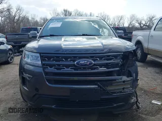2018 Ford Explorer XLT with VIN 1FM5K8D84JGB01514, listed as a IAAI auction lot 41803132 with 59,107 mi miles and . Bid and sale history available at carsss.com. Image 13.