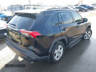 2021 Toyota RAV4 XLE with VIN 2T3W1RFV8MW124601, listed as a IAAI auction lot 41515953 with 48,336 mi miles. Bid and sale history available at carsss.com. Image 4.