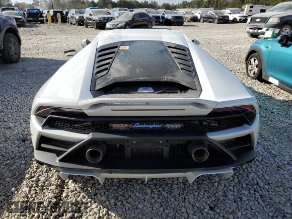 2021 Lamborghini Huracan z VIN ZHWUF5ZF6MLA16836, wystawiony jako Copart lot #74123614 z przebiegiem Nie podano mil oraz Szkody całkowita. Historia ofert i sprzedaży dostępna na DreamBid. Obrazek 5.