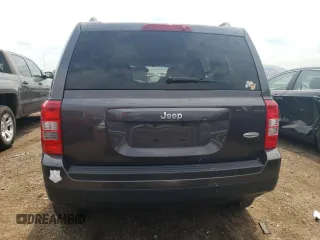 2015 Jeep Patriot Latitude with VIN 1C4NJPFB0FD264888, listed as a Copart auction lot 60201145 with 110,839 mi miles and Clean title. Bid and sale history available at DreamBid. Image 6.