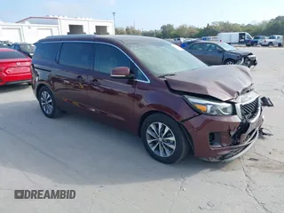 2016 Kia Sedona EX with VIN KNDMC5C1XG6139621, listed as a IAAI auction lot 41545975 with 111,274 mi miles. Bid and sale history available at carsss.com. Image 1.