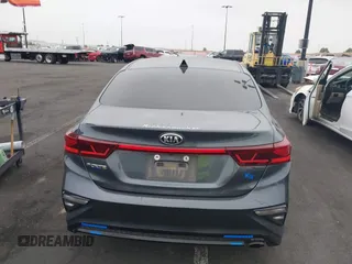 2021 Kia Forte LXS with VIN 3KPF24AD6ME362005, listed as a IAAI auction lot 42047410 with 132,918 mi miles and . Bid and sale history available at DreamBid. Image 16.
