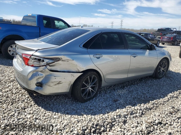 2015 Toyota Camry XLE with VIN 4T1BF1FK4FU006239, listed as a Copart auction lot 49478925 with 179,762 mi miles and Salvage Title. Bid and sale history available at DreamBid. Image 3.