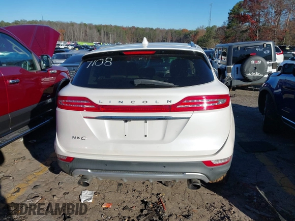 2019 Lincoln MKC Select z VIN 5LMCJ2D9XKUL17108, wystawiony jako IAAI lot #41045354 z przebiegiem 109 798 mil mil oraz . Historia ofert i sprzedaży dostępna na DreamBid. Obrazek 16.