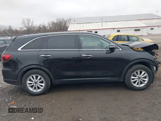 2019 Kia Sorento LX with VIN 5XYPG4A35KG491026, listed as a IAAI auction lot 41453463 with 129,709 mi miles. Bid and sale history available at carsss.com. Image 13.