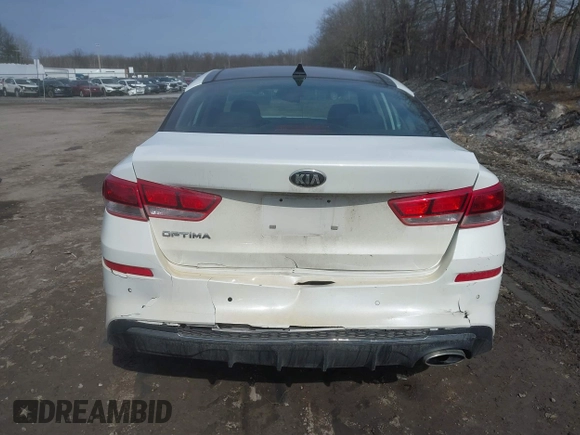2019 Kia Optima LX with VIN 5XXGT4L38KG300213, listed as a IAAI auction lot 41775052 with 141,402 mi miles. Bid and sale history available at carsss.com. Image 18.