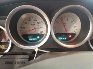 2007 Dodge Charger SXT z VIN 2B3KK43G87H825133, wystawiony jako Copart lot #42803925 z przebiegiem 126 427 mil mil oraz Czysty tytuł • Clean title. Historia ofert i sprzedaży dostępna na DreamBid. Obrazek 9.