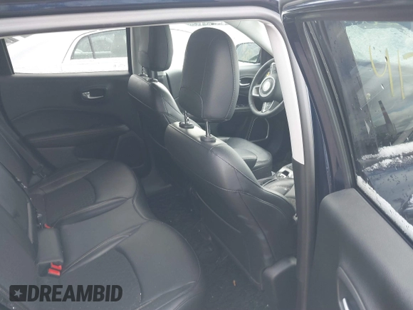 2021 Jeep Compass Altitude z VIN 3C4NJDBB0MT507515, wystawiony jako IAAI lot #41734030 z przebiegiem 47 042 mil mil oraz . Historia ofert i sprzedaży dostępna na DreamBid. Obrazek 8.