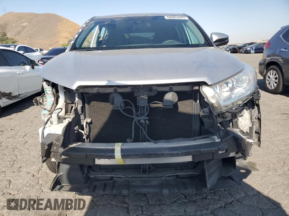 2019 Toyota Highlander LE with VIN 5TDZZRFH6KS350151, listed as a Copart auction lot 60683445 with 57,853 mi miles and Salvage title. Bid and sale history available at DreamBid. Image 5.