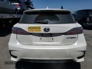 2015 Lexus CT 200h z VIN JTHKD5BH1F2249089, wystawiony jako Copart lot #55648725 z przebiegiem 105 852 mil mil oraz Szkody całkowita. Historia ofert i sprzedaży dostępna na DreamBid. Obrazek 6.