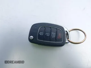 2017 Hyundai Santa Fe 2.4L z VIN 5XYZT3LB1HG489625, wystawiony jako IAAI lot #41784791 z przebiegiem 95 435 mil mil oraz . Historia ofert i sprzedaży dostępna na DreamBid. Obrazek 11.