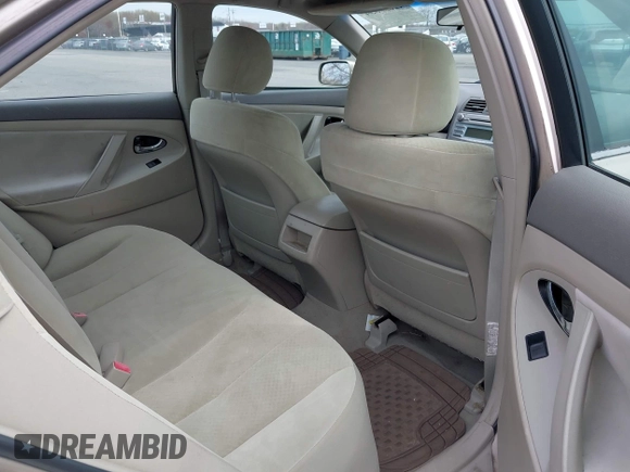 2009 Toyota Camry with VIN 4T1BE46K19U881366, listed as a IAAI auction lot 42039334 with 208,016 mi miles. Bid and sale history available at carsss.com. Image 8.
