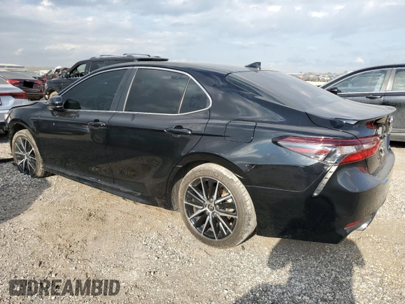 2021 Toyota Camry SE Nightshade with VIN 4T1G11AK6MU497664, listed as a Copart auction lot 44154145 with 32,321 mi miles and Salvage Title. Bid and sale history available at carsss.com. Image 2.