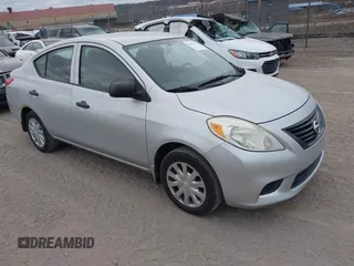 2012 Nissan Versa SV with VIN 3N1CN7AP3CL861475, listed as a IAAI auction lot 41837492 with 220,970 mi miles. Bid and sale history available at carsss.com. Image 1.