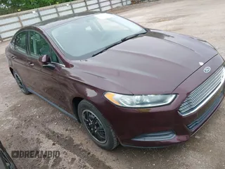 2013 Ford Fusion S with VIN 3FA6P0G71DR358891, listed as a IAAI auction lot 42172614 with 105,152 mi miles and . Bid and sale history available at carsss.com. Image 1.
