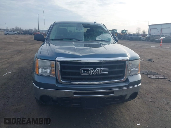 2010 GMC Sierra 1500 with VIN 3GTRKVEAXAG197613, listed as a IAAI auction lot 41198472 with 152,892 mi miles and . Bid and sale history available at DreamBid. Image 12.