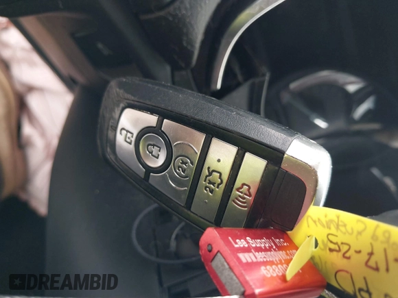 2020 Ford Fusion Titanium с VIN 3FA6P0D98LR151810, выставлен на аукционе IAAI как лот 42590902 с пробегом 76 624 миль миль и . История ставок и продаж доступна на DreamBid. Изображение 11.