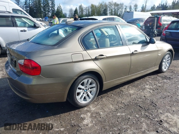 2007 BMW 3 Series 328xi with VIN WBAVC93577KX57207, listed as a IAAI auction lot 42024089 with 119,521 mi miles. Bid and sale history available at carsss.com. Image 4.