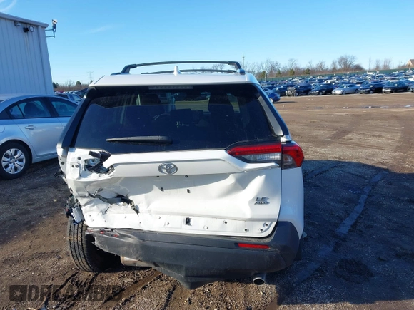 2019 Toyota RAV4 LE with VIN 2T3F1RFV3KW075045, listed as a IAAI auction lot 41745179 with 81,014 mi miles. Bid and sale history available at carsss.com. Image 16.